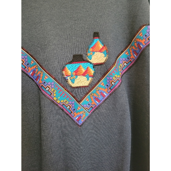 VNT unisex sweater with western/native American style patchwork. Size XL - Picture 8 of 10